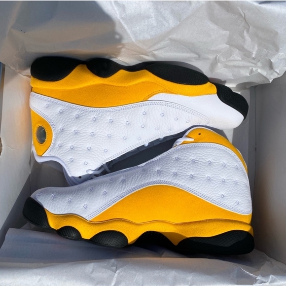 🔥Air Jordan Retro 13 Authentic Men Size 10.5 Worn twice in original box wore 2 - Picture 2 of 4